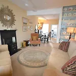Daisy Cottage