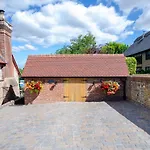 Lavender Lodge