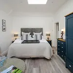 Lavender Lodge