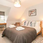 Swan Cottage