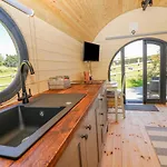 Apple Pod