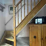 Quirky 1 Bedroom Barn On The River In Arundel
