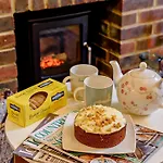 2 Bed In Arundel 89671