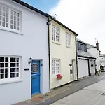 Spindrift - Arundel