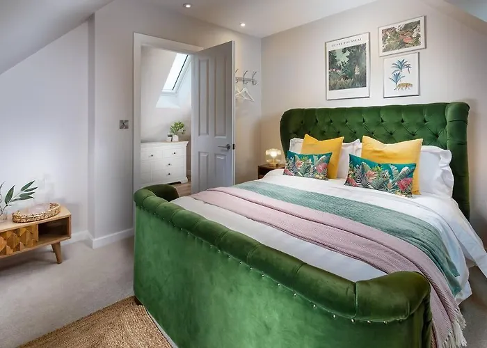 Roseland Apartment 5