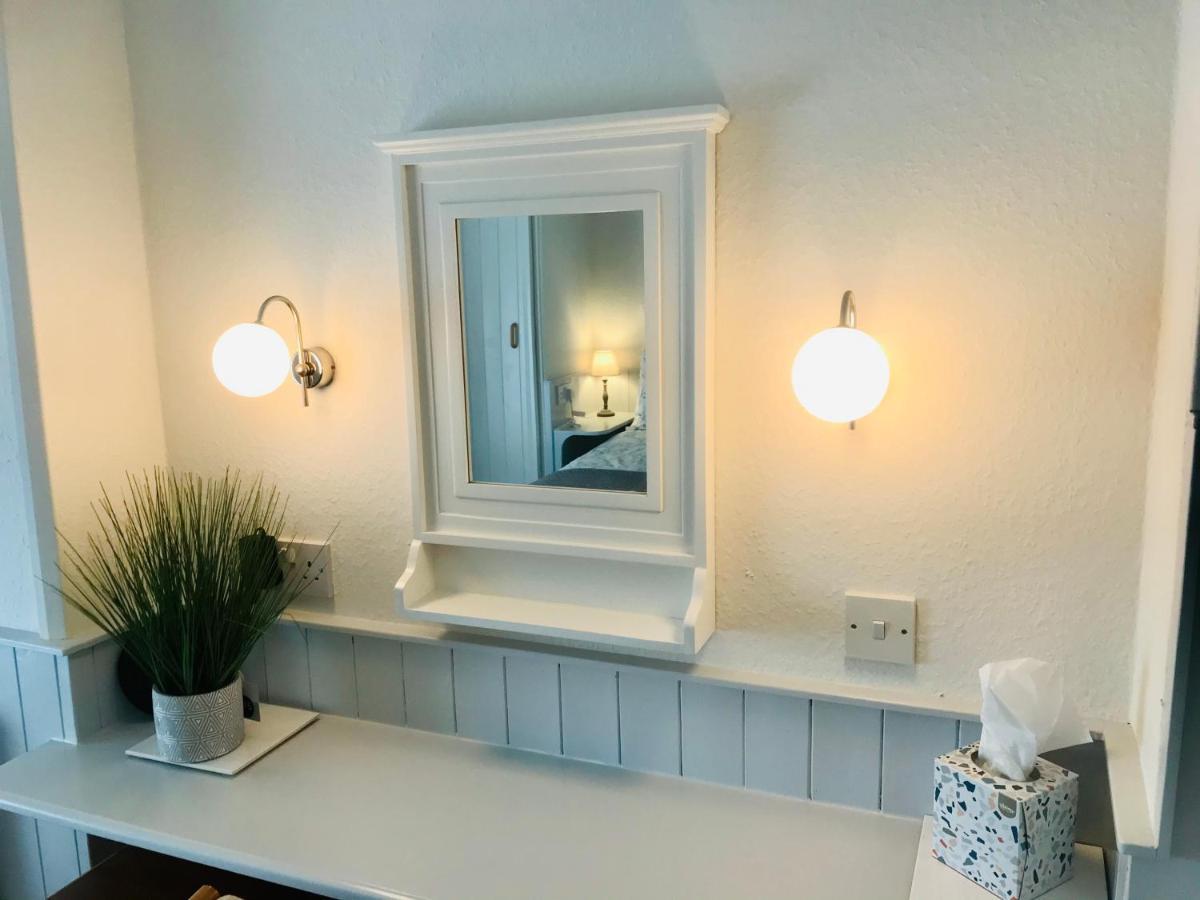 Arden House 3*