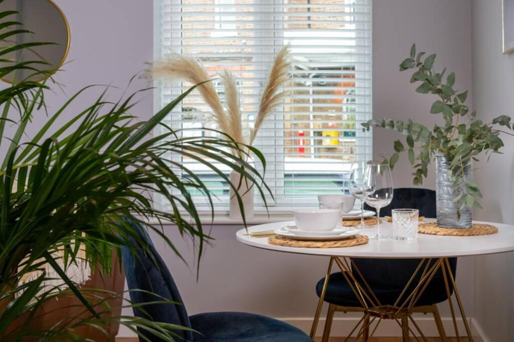 Apartment Roseland 1