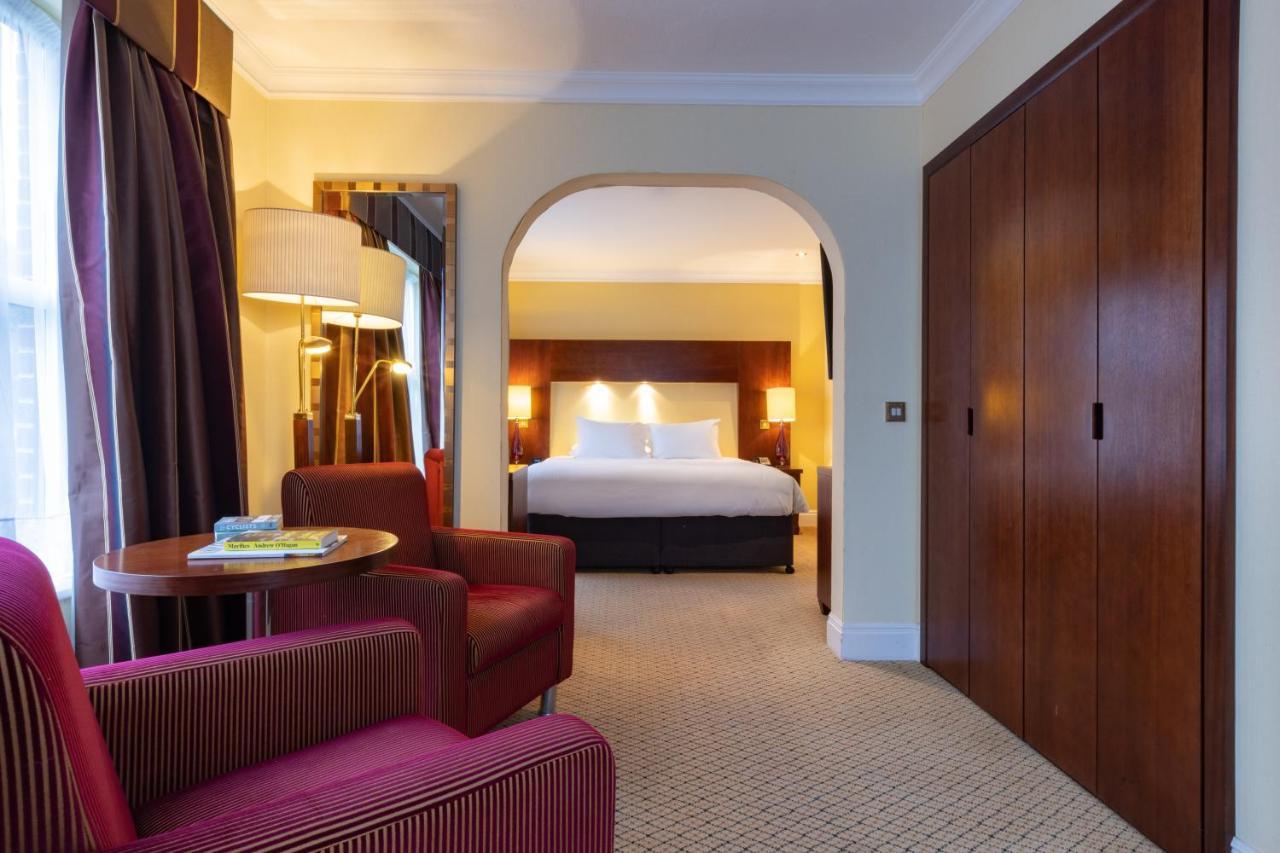 Avisford Park Hotel 4*