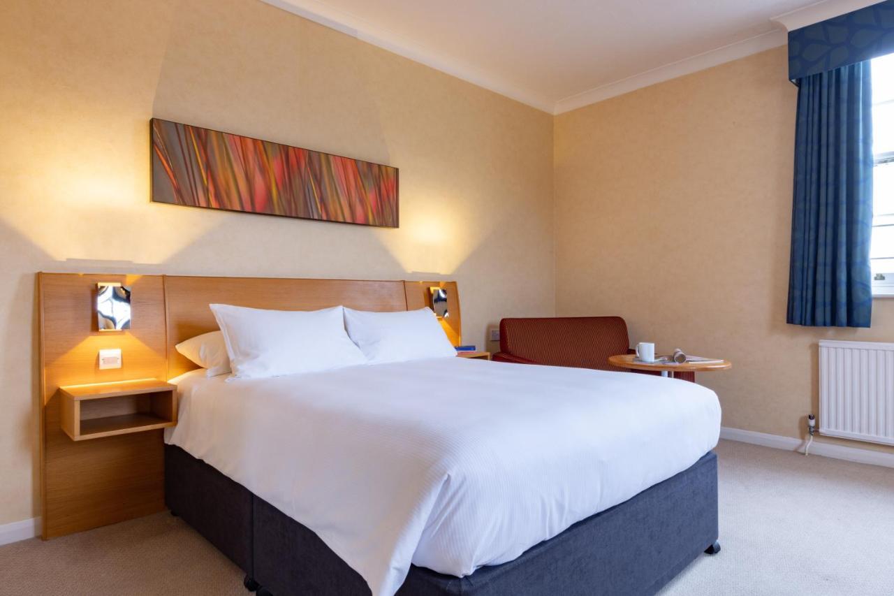 Avisford Park Hotel 4*