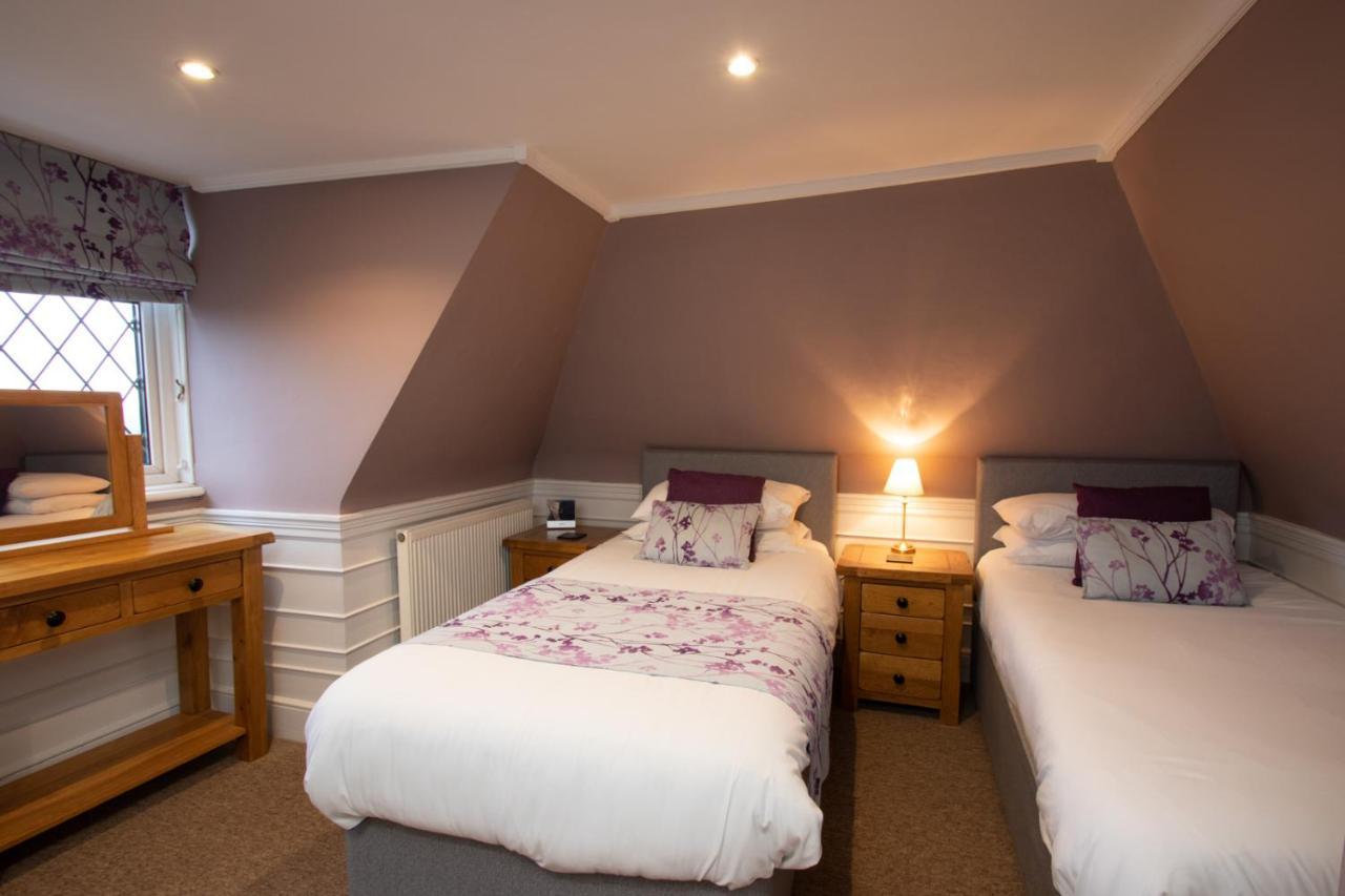 The Town House 3*
