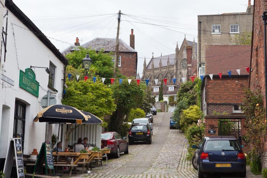 Holiday home Quaker In Historic *