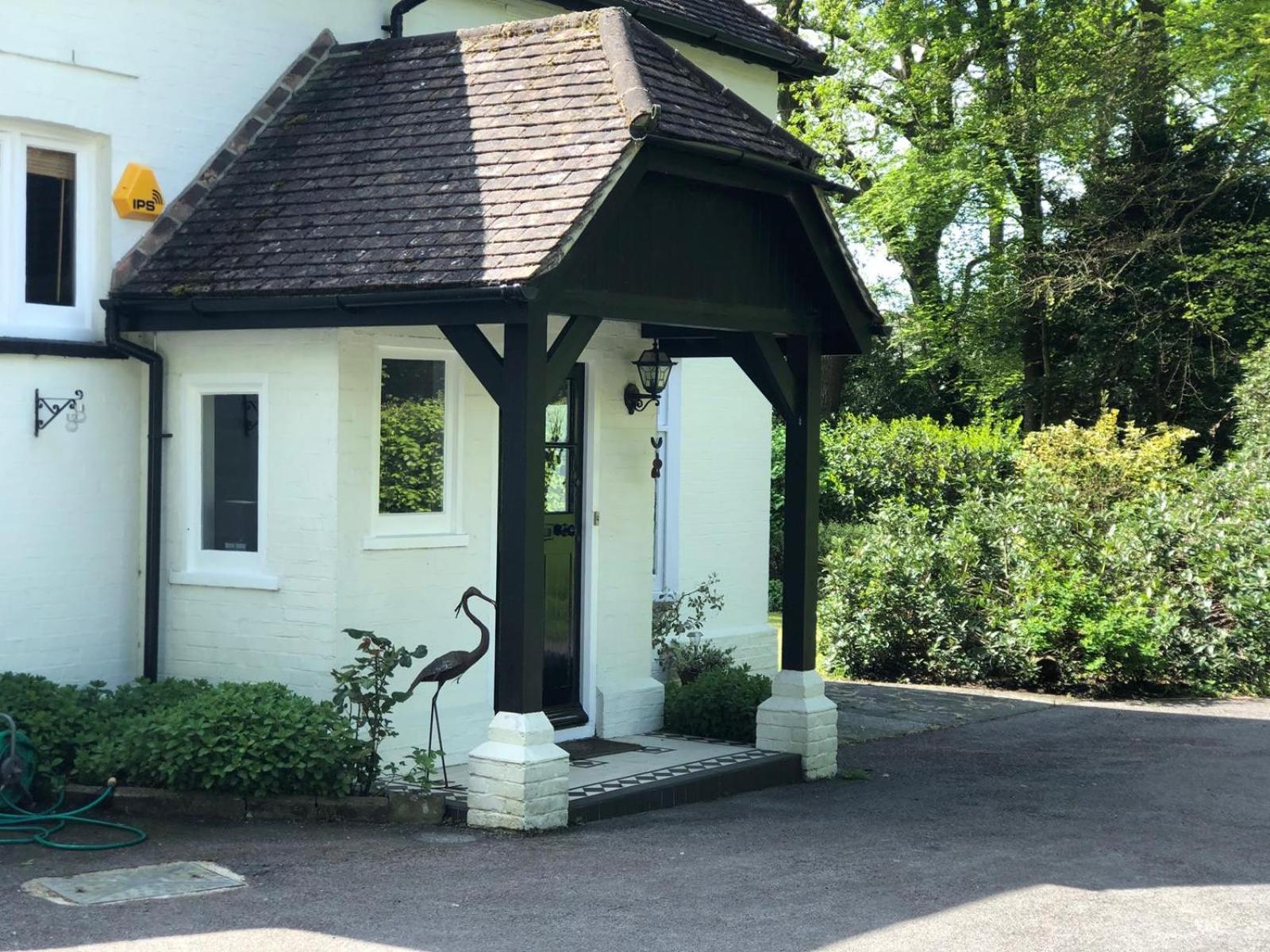 Chichester - Large House Near Goodwood Events With Beautiful Gardens, Dog's Welcome!