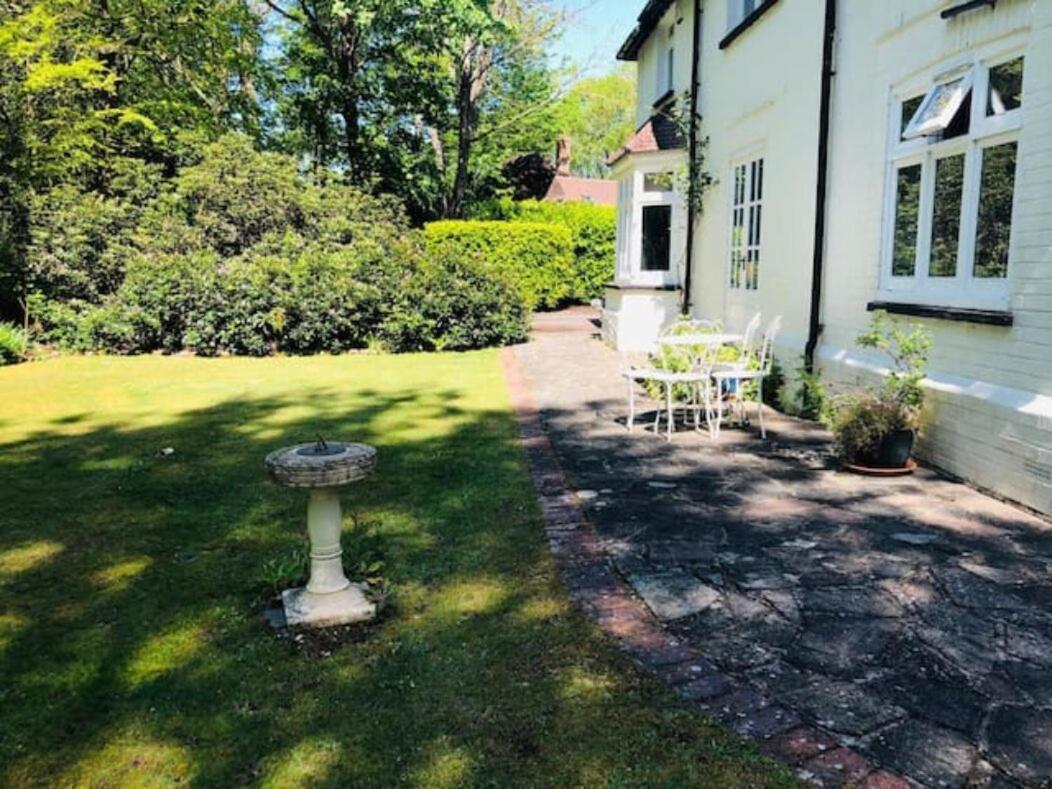 Chichester - Large House Near Goodwood Events With Beautiful Gardens, Dog's Welcome! * Arundel