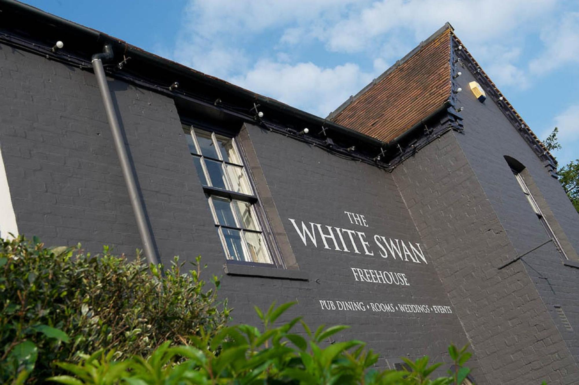 Inn The White Swan