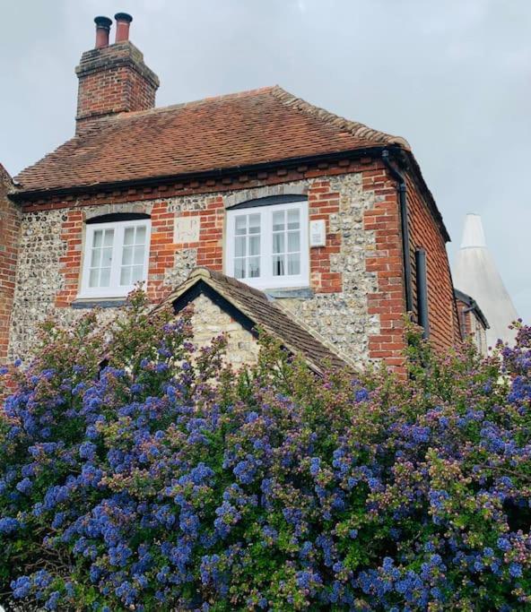 Beautiful 18th Century In * Arundel
