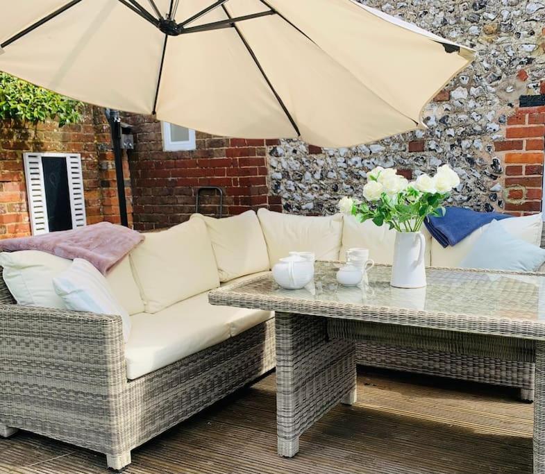 Beautiful 18th Century In Holiday home