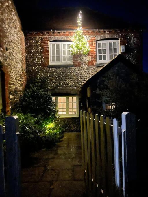 Beautiful 18th Century In Holiday home Arundel
