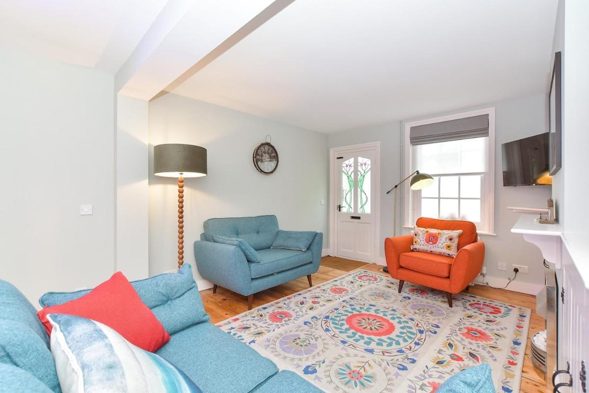 Dove Is A Central, Riverside, Charming Victorian Arundel