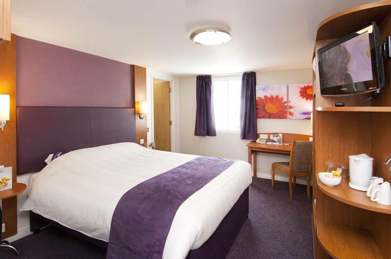 Premier Hotel
