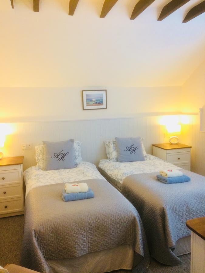 Arden House 3*