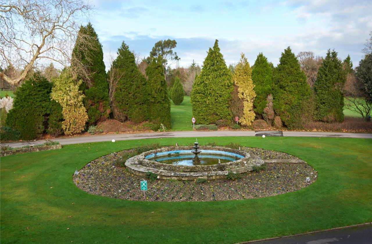 Avisford Park Hotel 4*