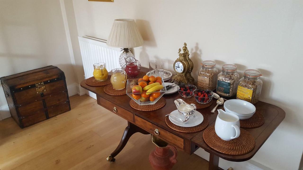 Rats' Castle Occasions Bed & Breakfast