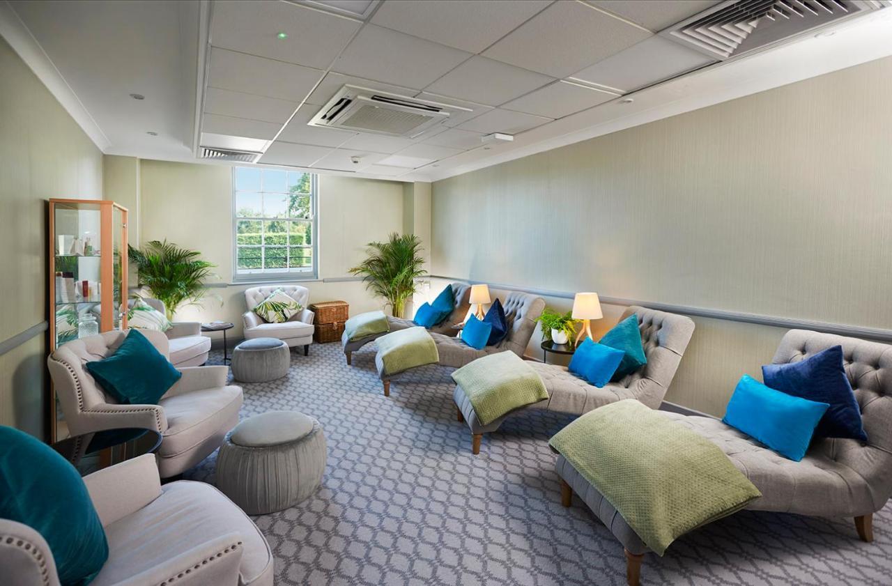 Avisford Park Hotel 4*