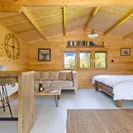 Choller Lake Lodges - Sunbeam Cabin With Private Hot Tub