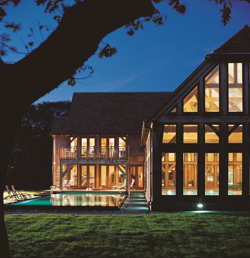 Bailiffscourt & Hotel 3*