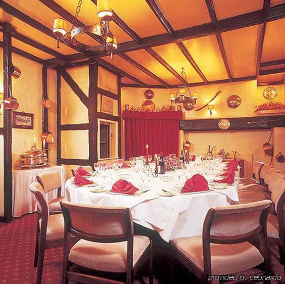 Norfolk Arms Hotel 4*