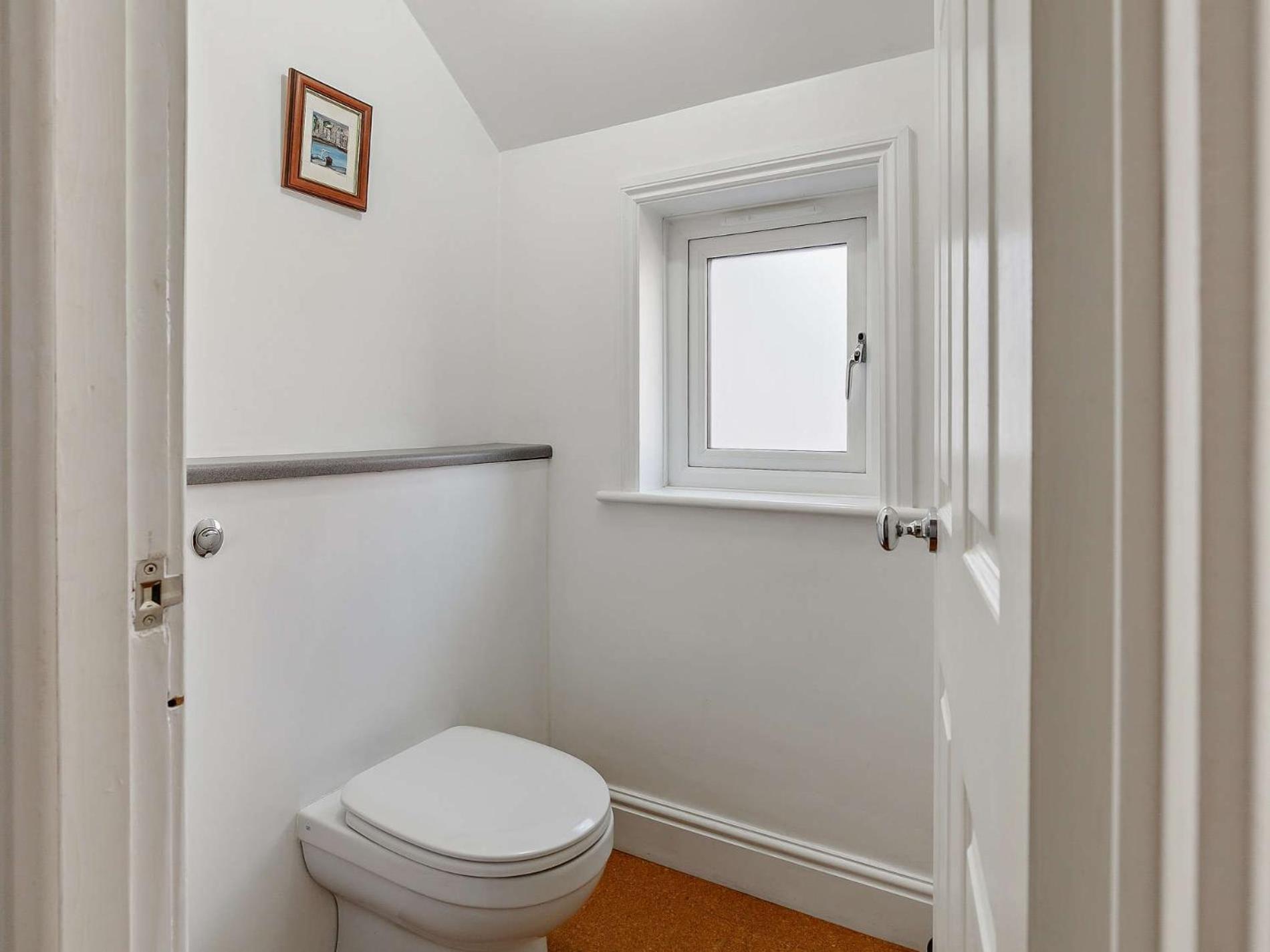 3 Bed In 90894 *