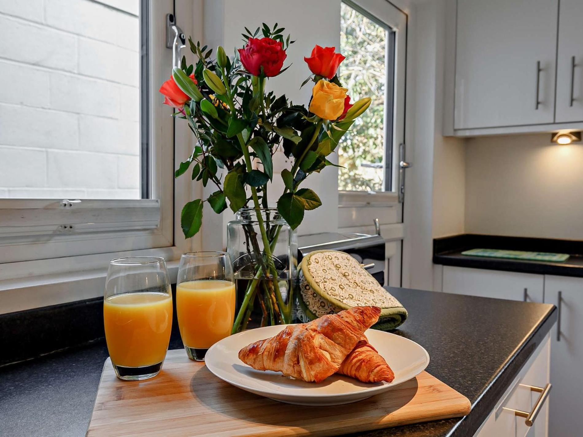 3 Bed In 90894 Arundel