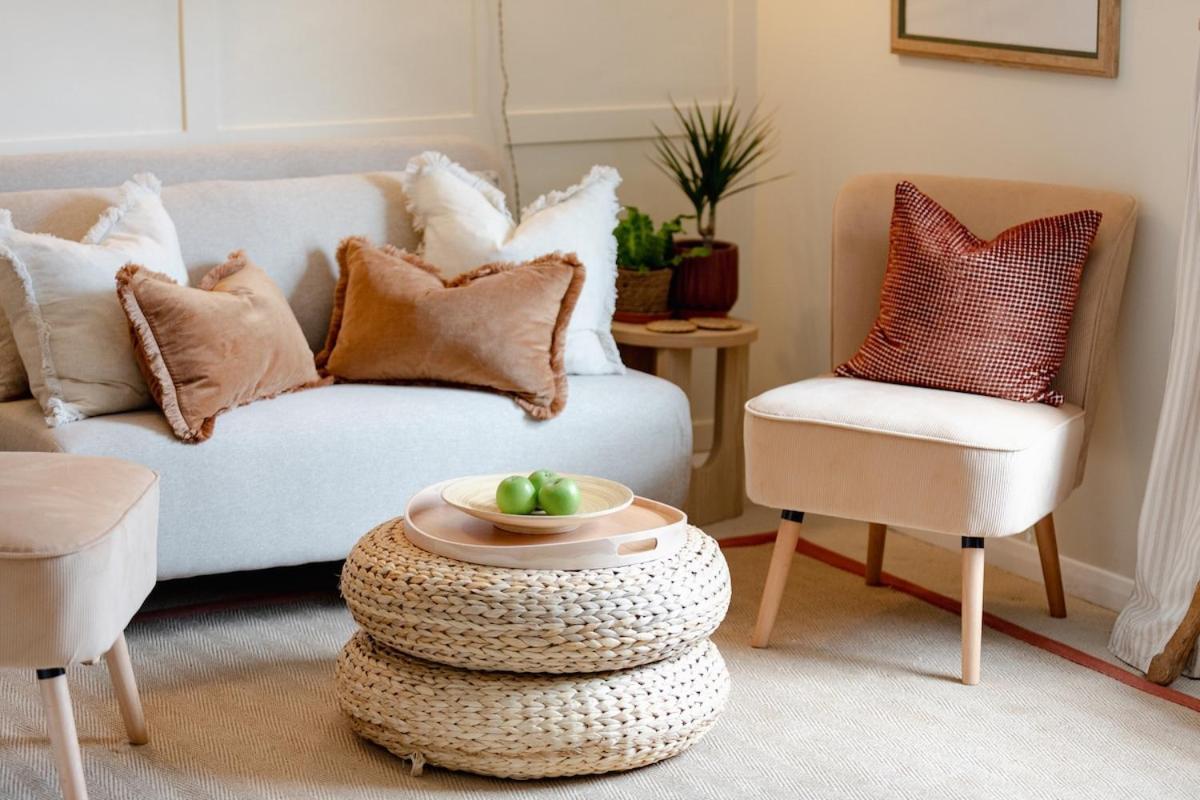 Apartment Flat In