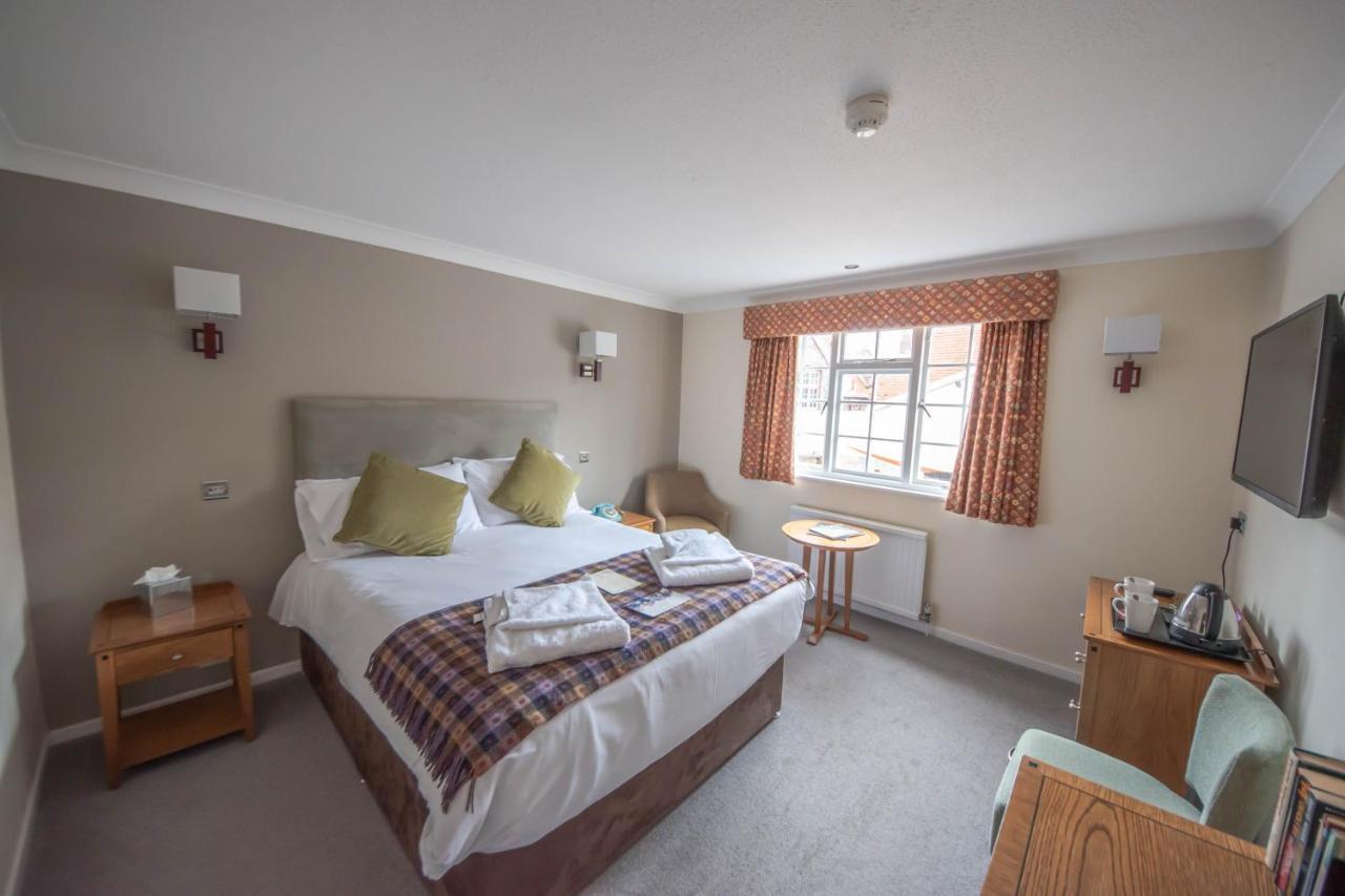 Norfolk Arms Hotel 4*